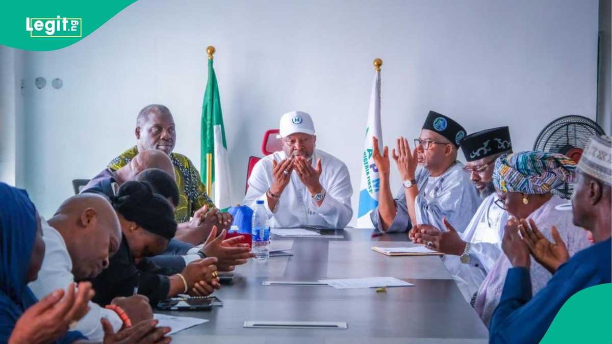 A Nigerian election official presenting the Bauchi election results in a polling station