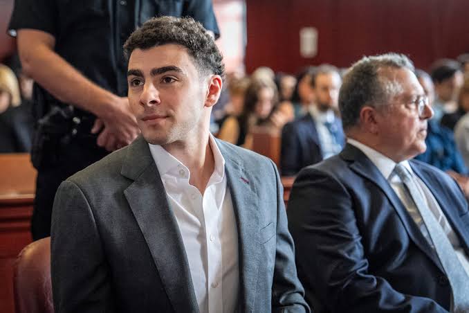 Judge postpones Mangione’s state trial after dismissal bid